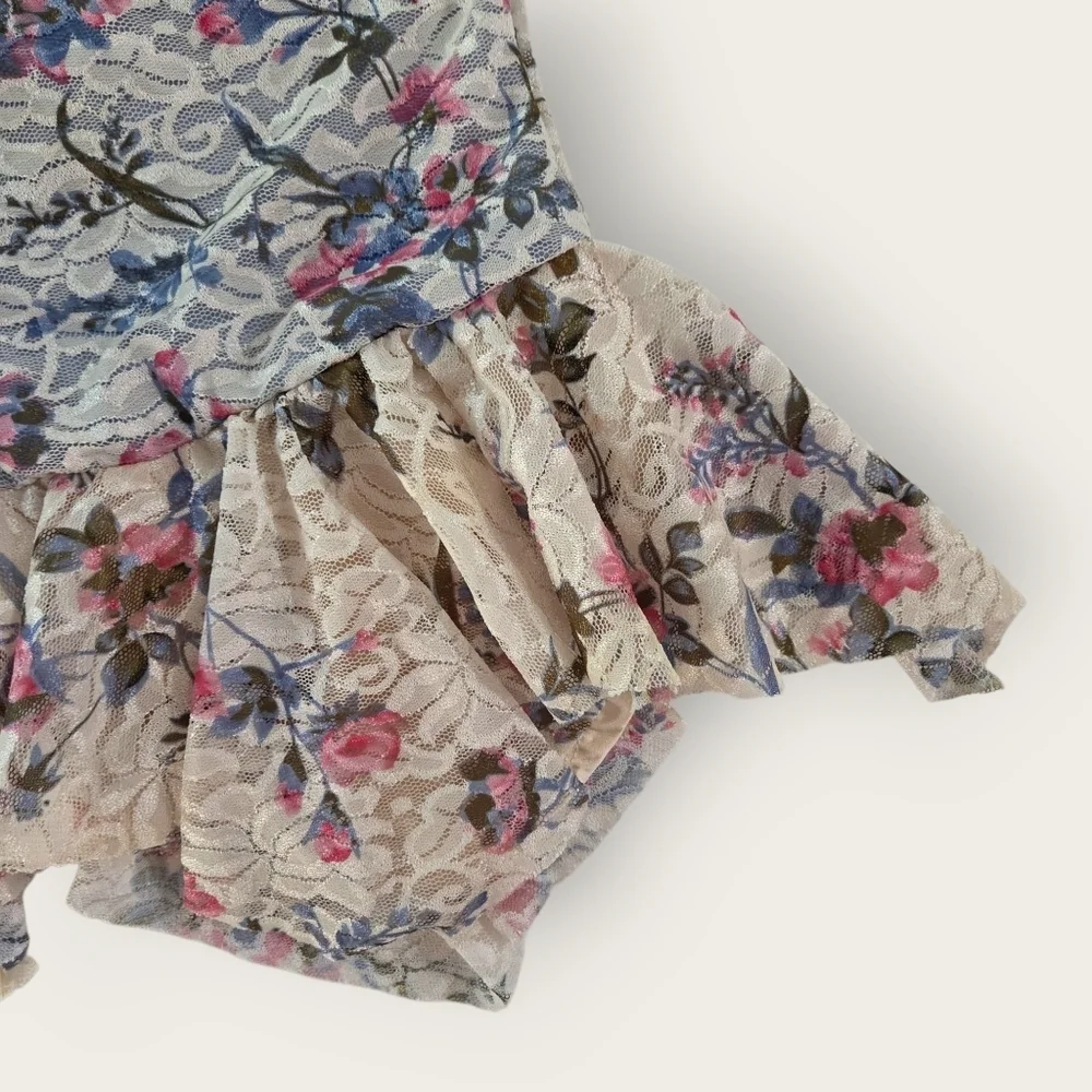 DANSCO Vintage Gym Foral Lace Leotard With Skirt. Size Small Fits 6 7.